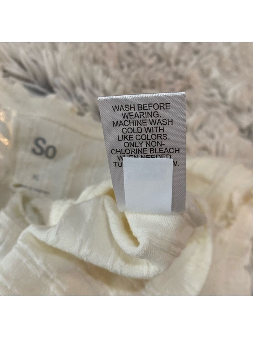 SO button down sleeveless tank Woman’s Junior’s size XL ivory - Picture 11 of 13